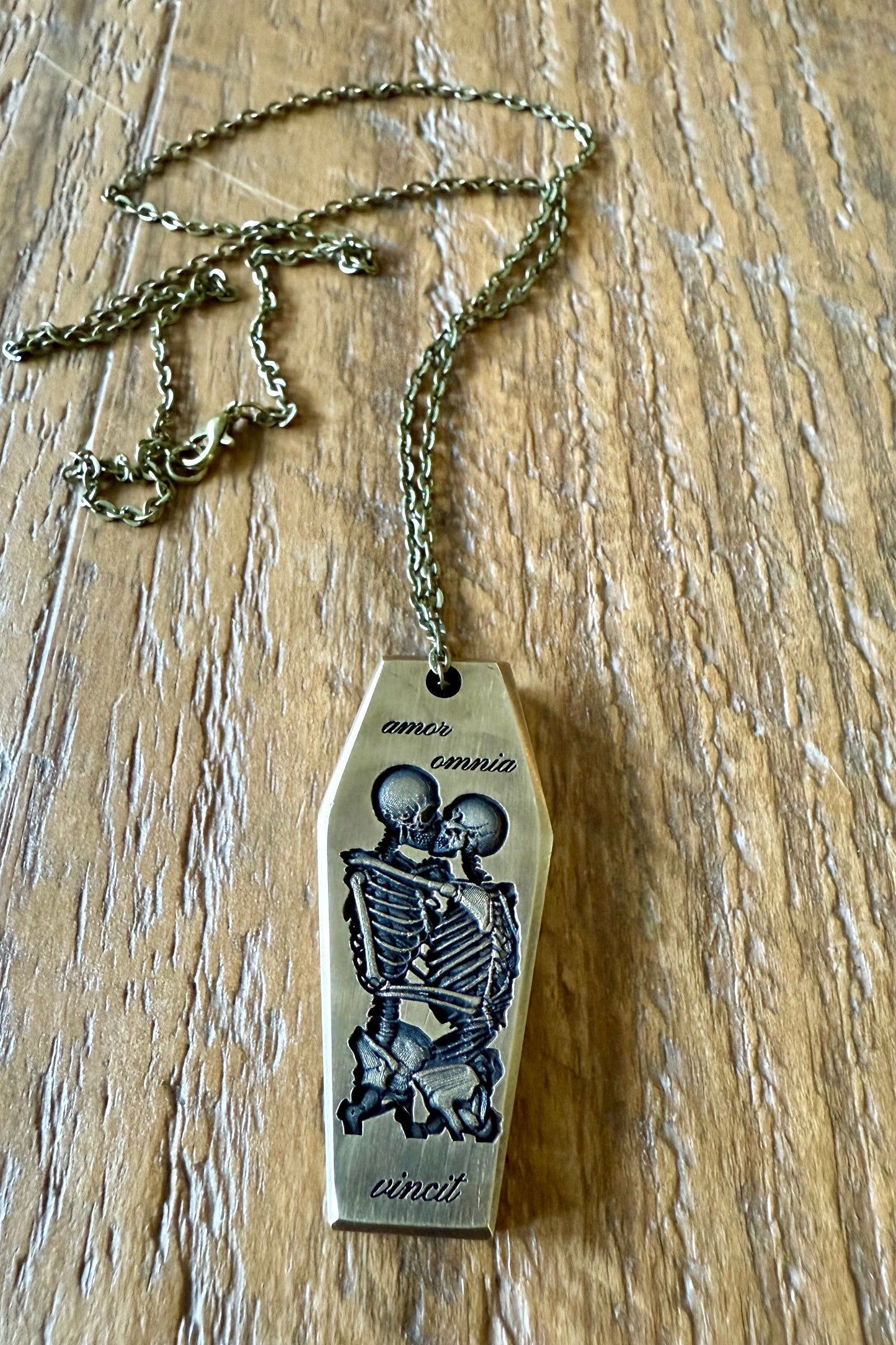Eternal Kiss pendant